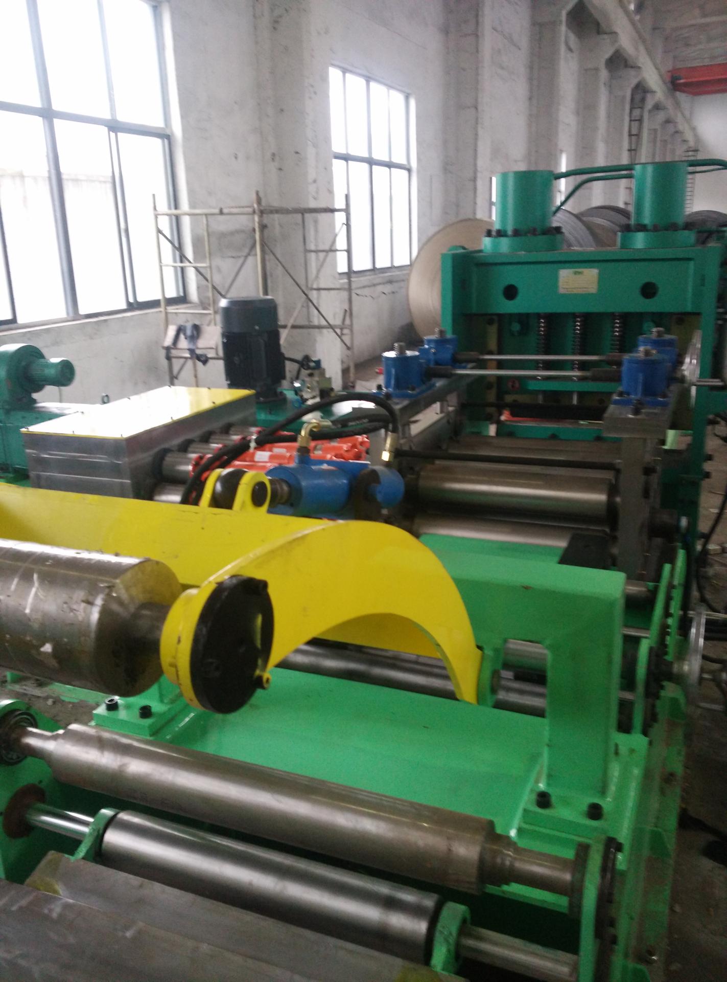 12mm熱板開平剪切機組