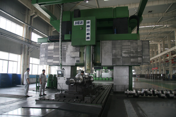 大型單臂鏜銑床