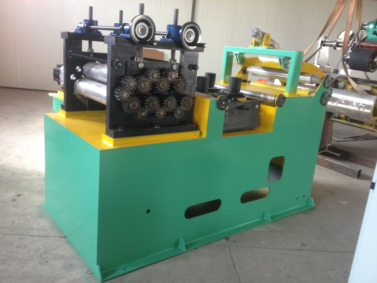 沖床自動送料機