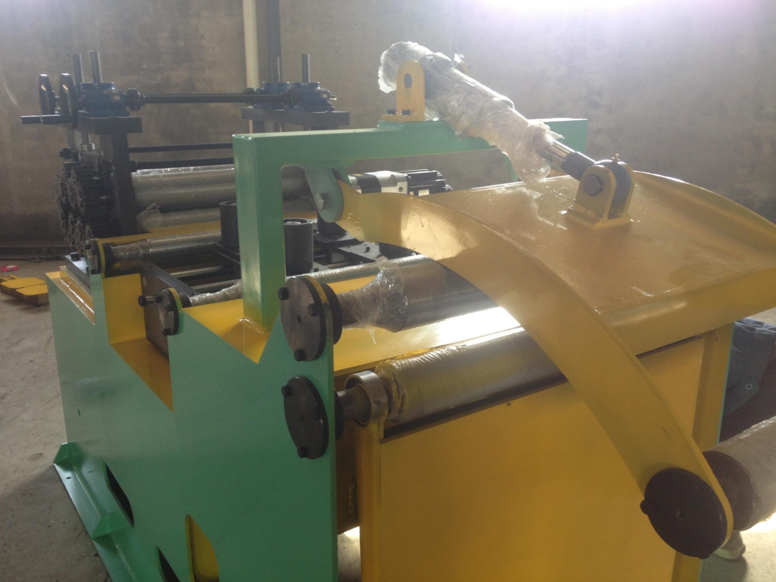 沖床自動送料機